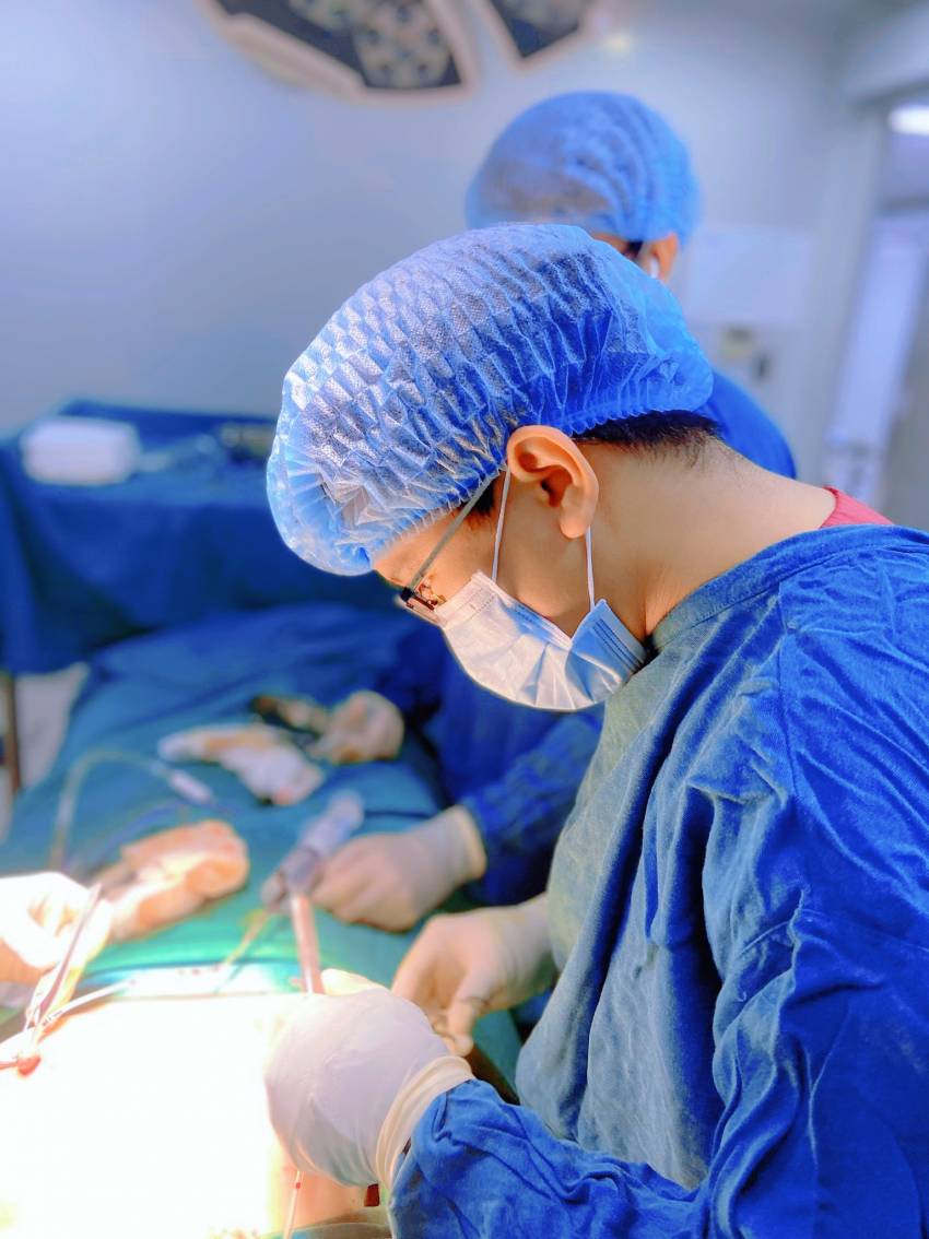 THẠC SĨ BÁC SĨ HUỲNH PHÁT