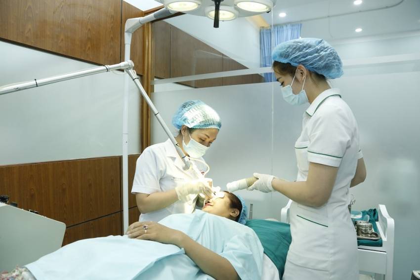 THẠC SĨ BÁC SĨ HUỲNH PHÁT